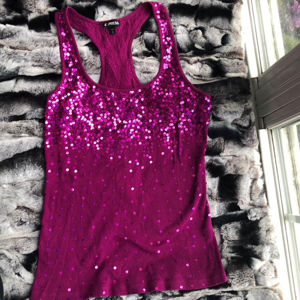 Sequin razor back tank top Sz. M Express Fuscia💕